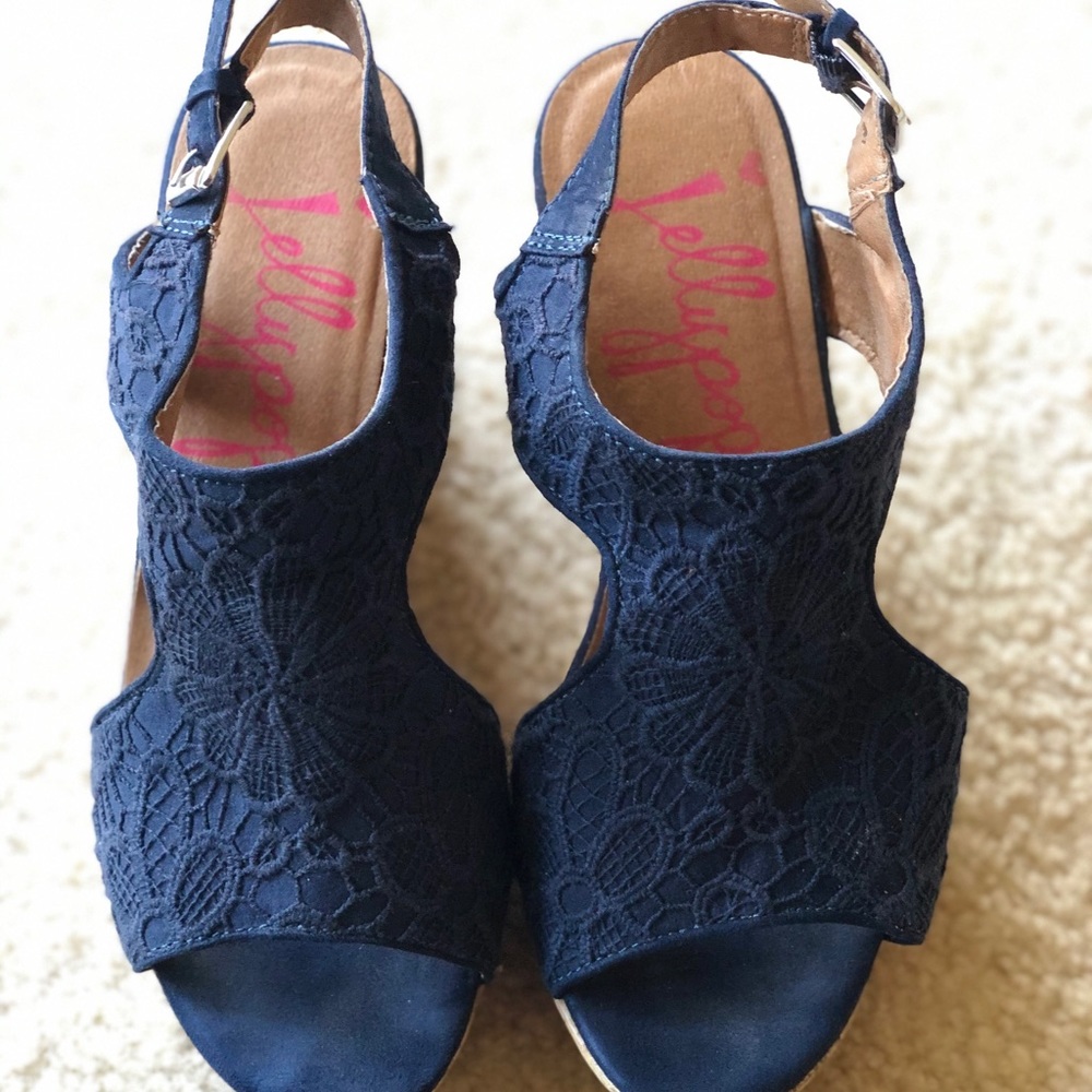 Lace front wedges